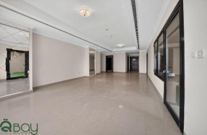 Apartment - 1 Bedroom - 2 Bathrooms for rent in East Porto Drive - Porto Arabia - The Pearl Island - Doha