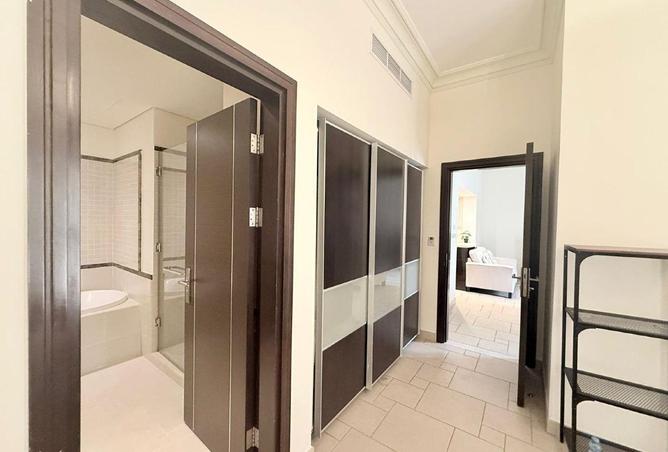 53618305 - Property Image 3