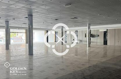 Show Room - Studio - 2 Bathrooms for rent in C-Ring Road - Al Sadd - Doha