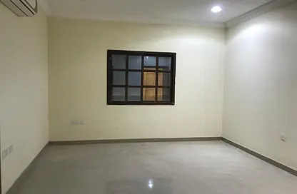 Apartment - 2 Bedrooms - 1 Bathroom for rent in Umm Salal Ali - Umm Salal Ali - Doha