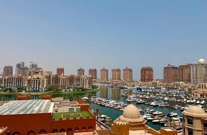 Apartment - 2 Bedrooms - 3 Bathrooms for rent in West Porto Drive - Porto Arabia - The Pearl Island - Doha