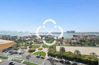 Apartment - 2 Bedrooms - 3 Bathrooms for rent in West Porto Drive - Porto Arabia - The Pearl Island - Doha