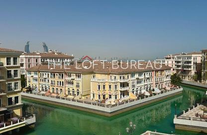 Apartment - 2 Bedrooms - 3 Bathrooms for rent in Carnaval - Qanat Quartier - The Pearl Island - Doha
