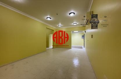 Apartment - 3 Bedrooms - 2 Bathrooms for rent in Al Mansoura - Al Mansoura - Doha