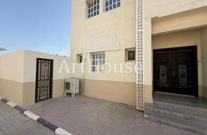 Villa - 5 - 5 for rent in Izghawa - Izghawa - Doha