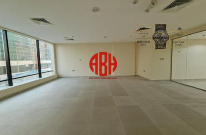 Retail - Studio - 4 Bathrooms for rent in Rawdat Al Khail - Rawdat Al Khail - Doha