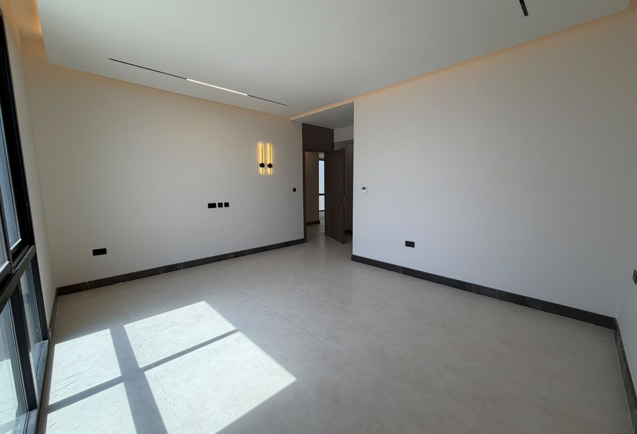 Luxury 6 Bedroom plus Villa&Private Pool prime loc thumbnail 12