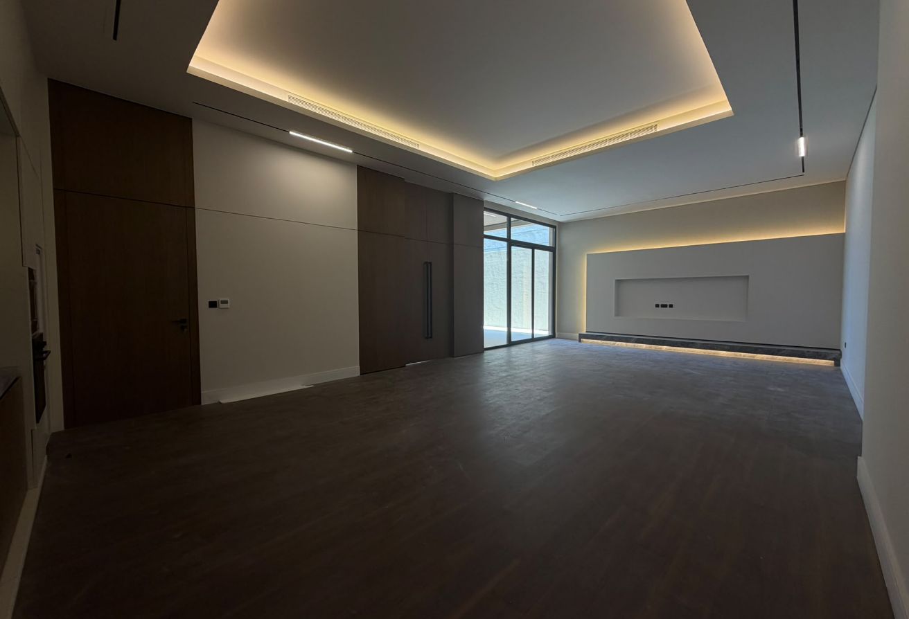 Luxury 6 Bedroom plus Villa&Private Pool prime loc thumbnail 25
