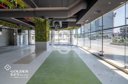 Shop - Studio - 1 for rent in Marina Residences 195 - Marina District - Lusail