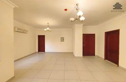 Apartment - 2 Bedrooms - 2 Bathrooms for rent in Al Mansoura - Al Mansoura - Doha