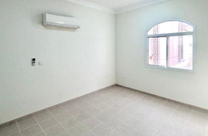 Villa - 4 Bedrooms - 4 Bathrooms for rent in Bu Hamour Street - Abu Hamour - Doha