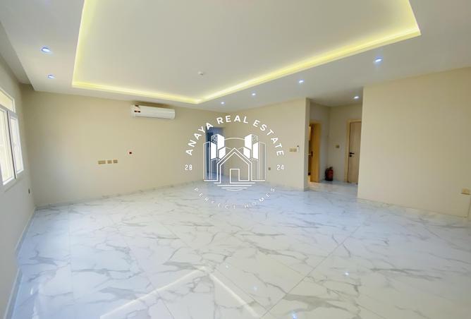 1021998 - Property Image 2