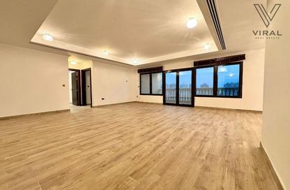 Apartment - 2 Bedrooms - 3 Bathrooms for rent in West Porto Drive - Porto Arabia - The Pearl Island - Doha