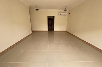Apartment - 3 Bedrooms - 3 Bathrooms for rent in Al Mansoura - Al Mansoura - Doha