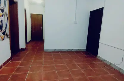 Villa - 1 Bedroom - 1 Bathroom for rent in Old Airport Road - Doha