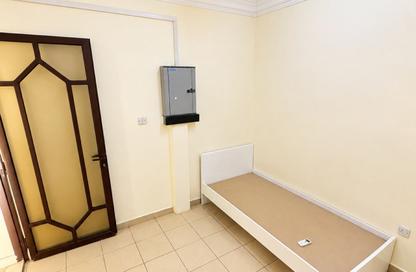 Apartment - Studio - 1 for rent in Bu Hamour Street - Abu Hamour - Doha
