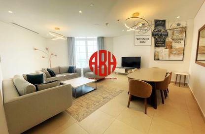 Apartment - 3 Bedrooms - 4 Bathrooms for rent in Floresta Gardens - Floresta Gardens - The Pearl Island - Doha