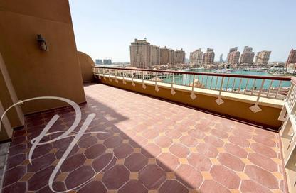 Apartment - 1 Bedroom - 2 Bathrooms for rent in Tower 31 - Porto Arabia - The Pearl Island - Doha
