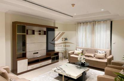 Apartment - 1 Bedroom - 2 Bathrooms for rent in Tower 19 - Porto Arabia - The Pearl Island - Doha