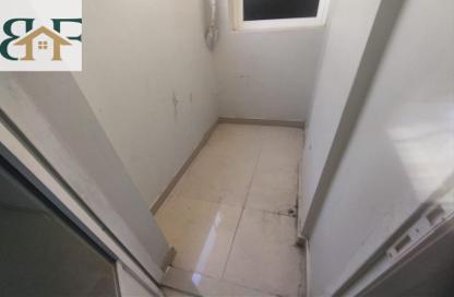 Apartment - 3 Bedrooms - 3 Bathrooms for rent in Umm Ghwailina Comm - Umm Ghuwalina - Umm Ghuwailina - Doha