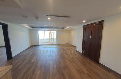 Apartment - 1 Bedroom - 2 Bathrooms for rent in Viva Central - Viva Bahriyah - The Pearl Island - Doha