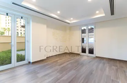 تاون هاوس - 2 غرف نوم - 3 حمامات للايجار في فيفا بحرية شرق - فيفا بحرية - جزيرة اللؤلؤة - الدوحة