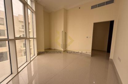 Apartment - 2 Bedrooms - 3 Bathrooms for rent in Lusail Marina Heights - Marina District - Lusail