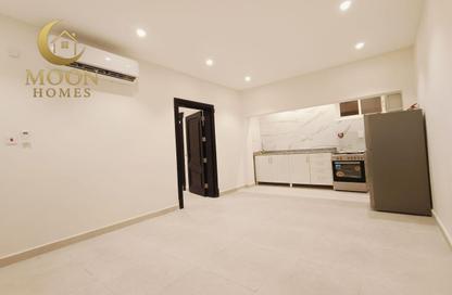 Apartment - 1 - 1 for rent in Umm Ghwailina Comm - Umm Ghuwalina - Umm Ghuwailina - Doha