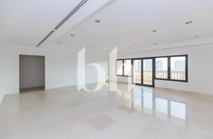 Apartment - 3 Bedrooms - 4 Bathrooms for rent in West Porto Drive - Porto Arabia - The Pearl Island - Doha