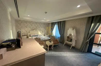 Apartment - 4 Bedrooms - 5 Bathrooms for sale in Tower 7 (Ferrari Tower) - Porto Arabia - The Pearl Island - Doha