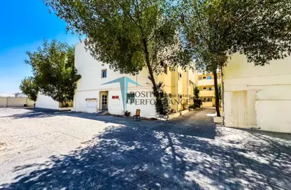 Labor Camp - Studio - 1 Bathroom for rent in Industrial Area 5 - Industrial Area - Industrial Area - Doha