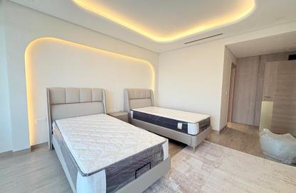 Apartment - 2 Bedrooms - 3 Bathrooms for rent in Lusail Marina Heights - Marina District - Lusail