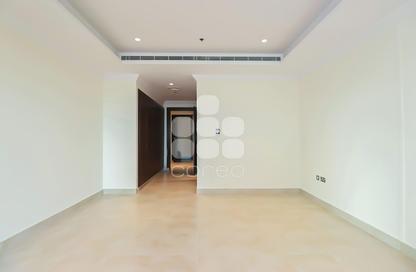 Apartment - 2 Bedrooms - 3 Bathrooms for rent in Tower 31 - Porto Arabia - The Pearl Island - Doha
