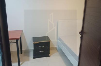 Apartment - 2 Bedrooms - 1 Bathroom for rent in Salaja Street - Doha Al Jadeed - Doha