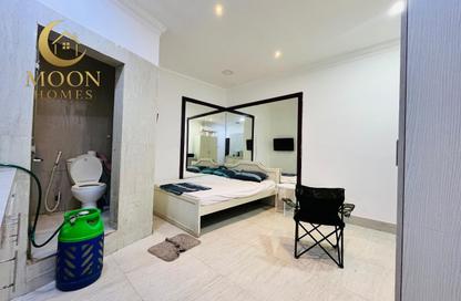 Apartment - Studio - 1 for rent in Umm Ghwailina Comm - Umm Ghuwalina - Umm Ghuwailina - Doha
