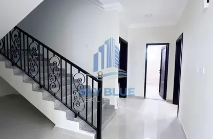 Villa - 5 Bedrooms - 6 Bathrooms for rent in Al Kheesa - Al Kheesa - Umm Salal Mohammed