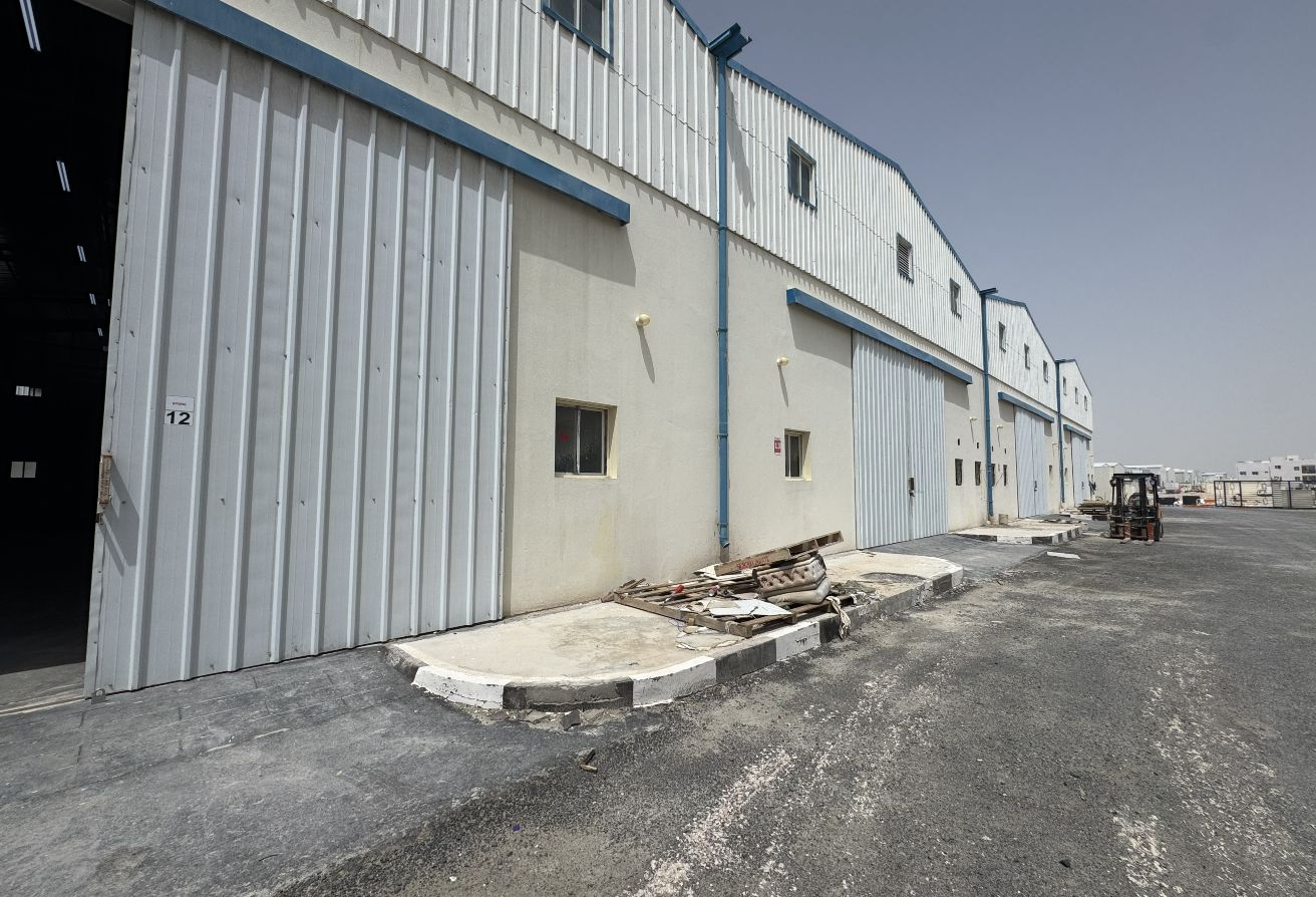 750 SQM | Building Materials Warehouse