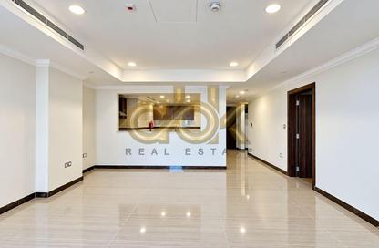 Apartment - 1 - 2 for sale in East Porto Drive - Porto Arabia - The Pearl Island - Doha
