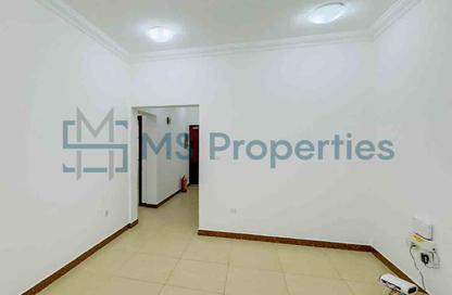 Apartment - 3 Bedrooms - 2 Bathrooms for rent in Abu Umama Street - Al Muntazah - Doha