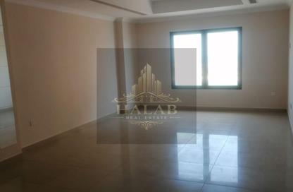 Apartment - 2 Bedrooms - 2 Bathrooms for rent in Tower 14 - Porto Arabia - The Pearl Island - Doha