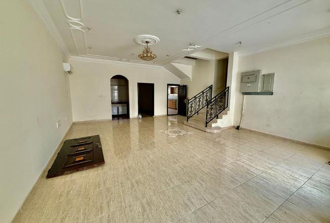 1000010 - Property Image 3