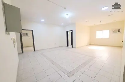 شقة - 3 غرف نوم - 3 حمامات للايجار في شارع انس - فريج بن محمود الشمالي - فريج بن محمود - الدوحة