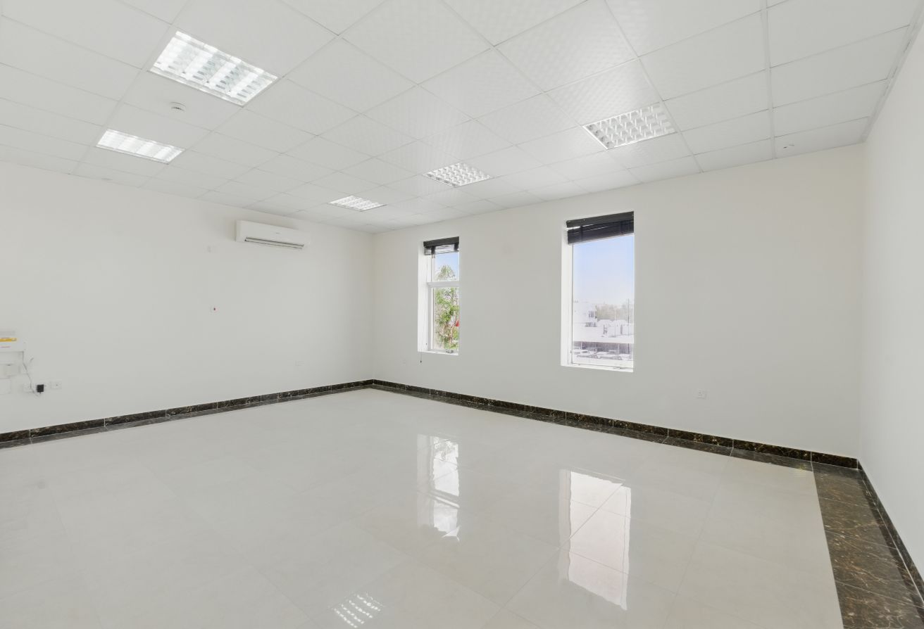 49 sqm Office Space in Al Nasr with Parking