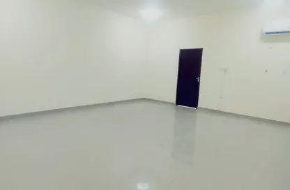 Villa - Studio - 1 Bathroom for rent in Fereej Bin Omran - Doha