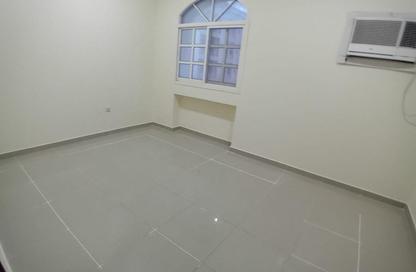 Apartment - 2 Bedrooms - 2 Bathrooms for rent in Fereej Bin Mahmoud North - Fereej Bin Mahmoud - Doha