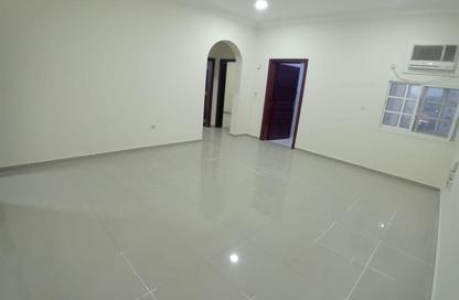Apartment - 2 Bedrooms - 2 Bathrooms for rent in Fereej Bin Mahmoud North - Fereej Bin Mahmoud - Doha