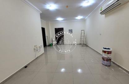 Apartment - 2 - 3 for rent in Al Mansoura - Al Mansoura - Doha