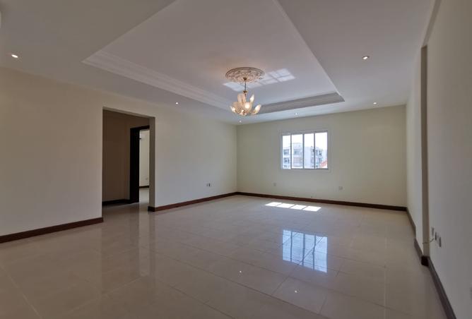 54637779 - Property Image 2