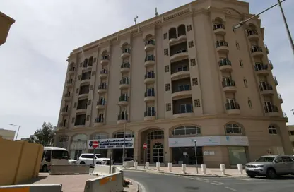 Apartment - 2 Bedrooms - 2 Bathrooms for rent in Al Sadd Road - Al Sadd - Doha