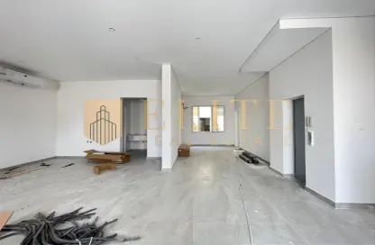 فيلا - 7 غرف نوم - 8 حمامات للبيع في الثمامة - الثمامة - الدوحة